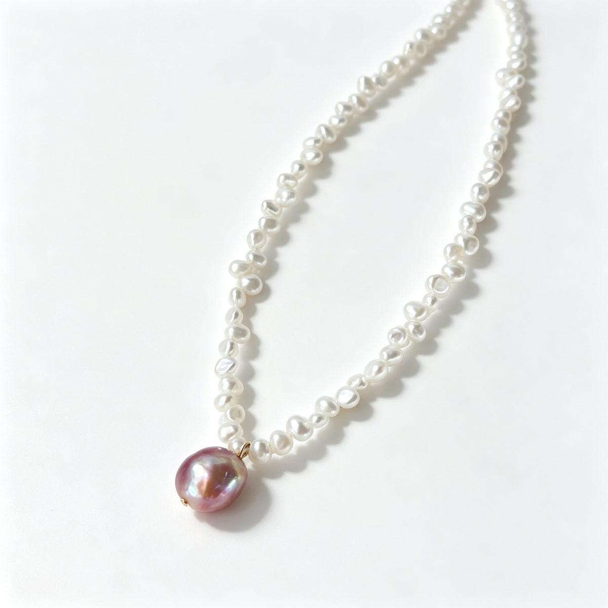 "Lace" Baroque Pearl Pendant Choker Necklace (18K Gold Plated)