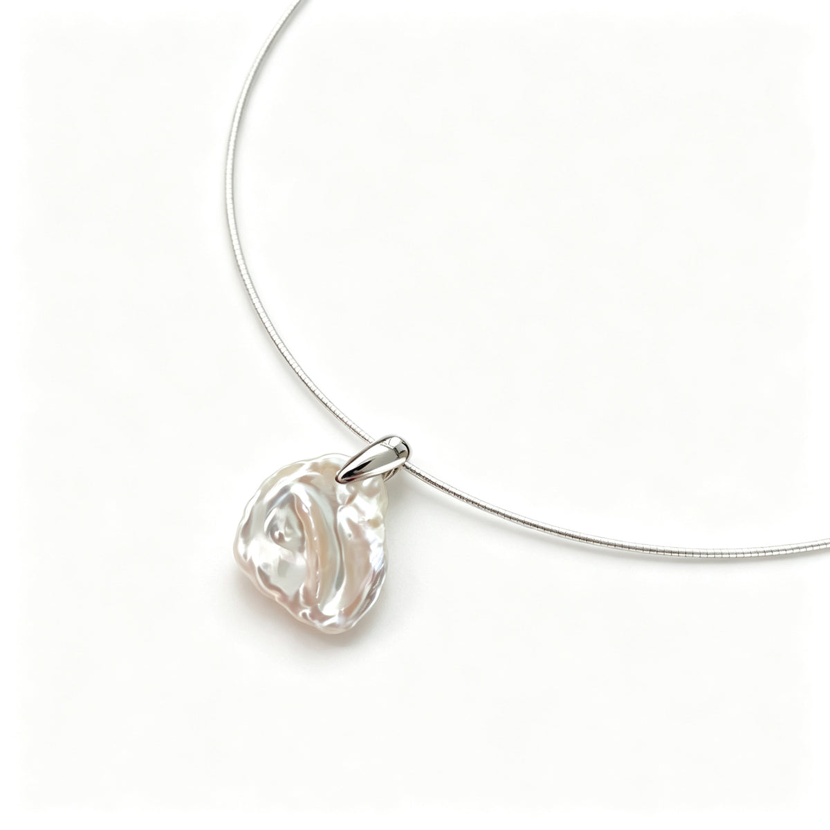 Petal Baroque Pearl Collar Necklace (925 Sterling Silver)