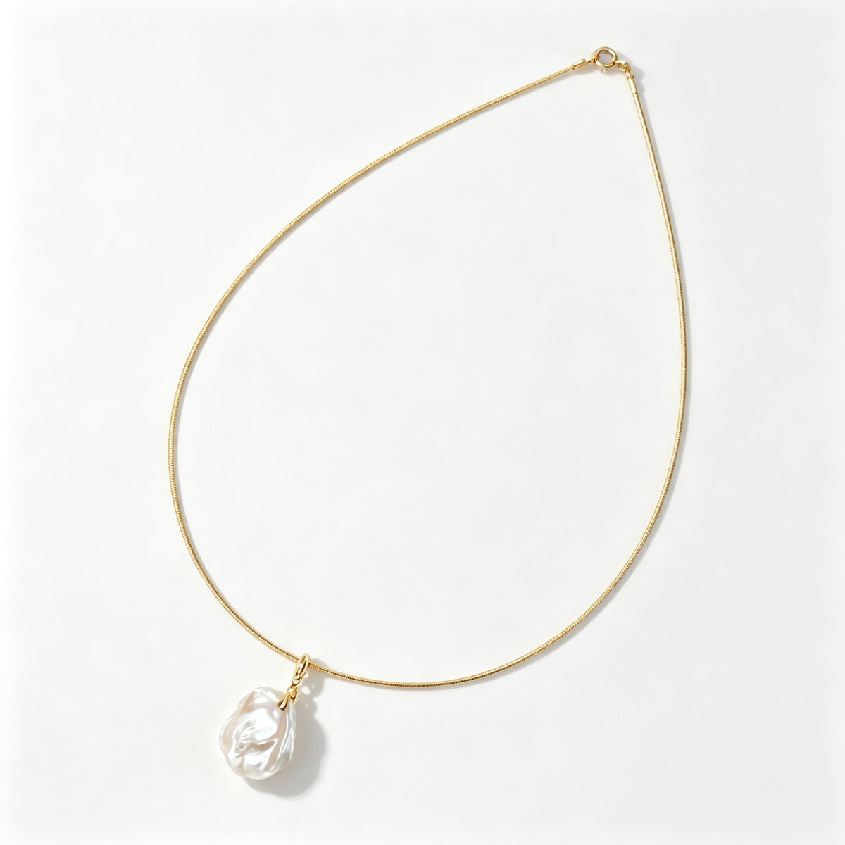 Petal Baroque Pearl Collar Necklace (18K Gold Plated)