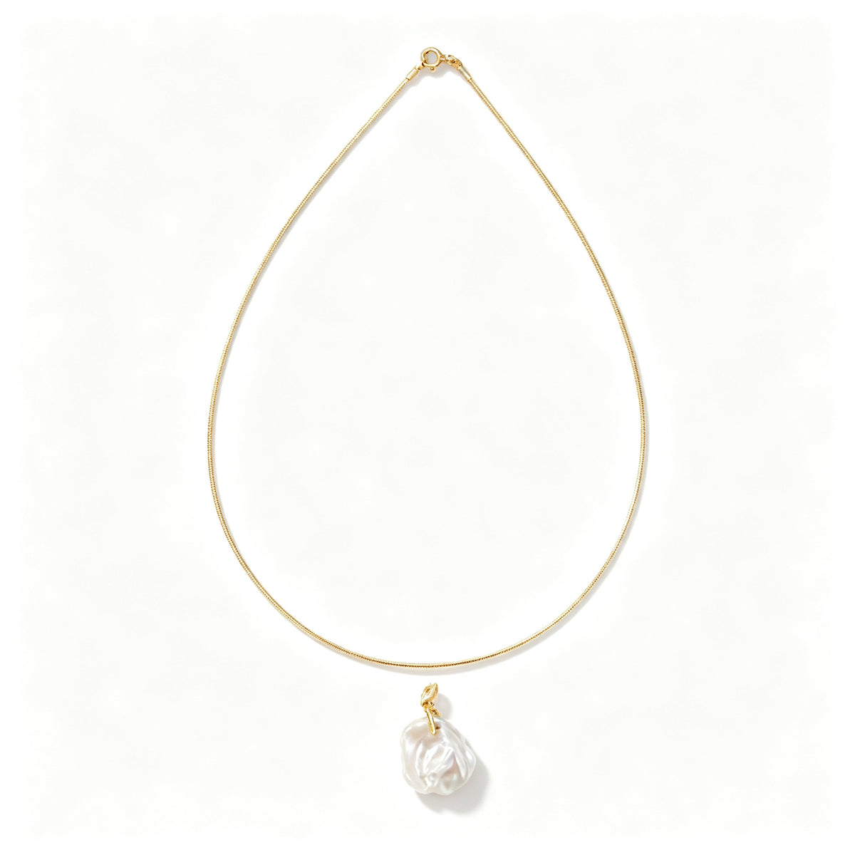 Petal Baroque Pearl Collar Necklace (18K Gold Plated)