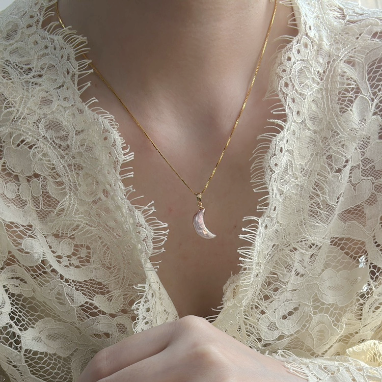 "Moon" Baroque Pearl Necklace (14K Gold Filled)